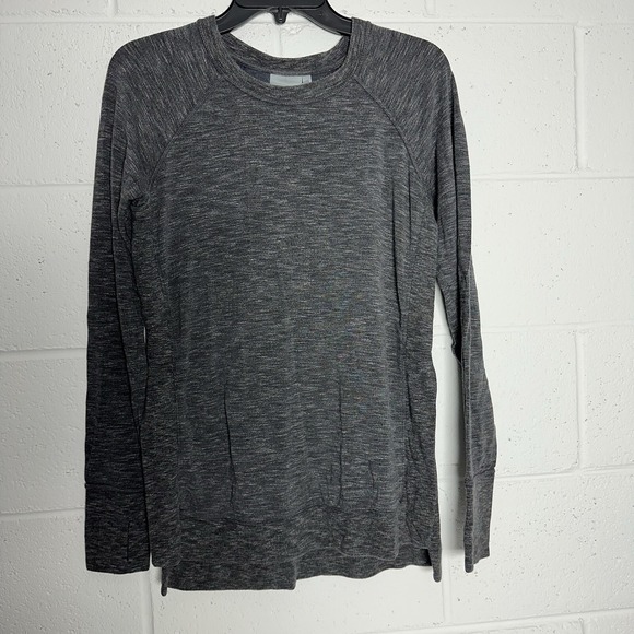 Athleta Tops - Athleta‎ CYA Pullover Long Sleeve Top Side Slits Size Small